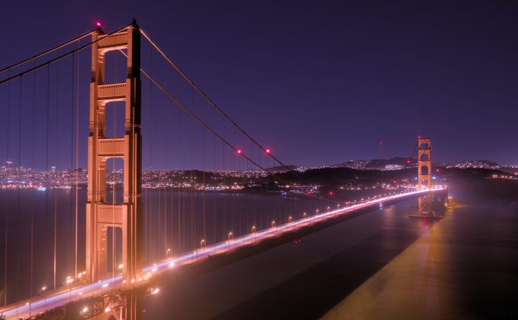 Golden Gate Bridge at night.
