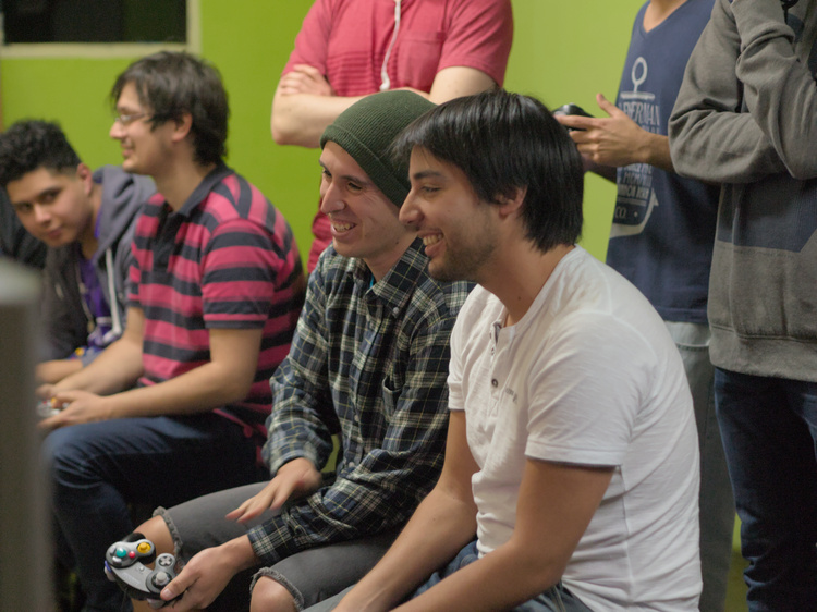Blaky (izquierda) vs Roche (derecha). Friday Night Smash 5, Game Hunterz, Agosto 2015.